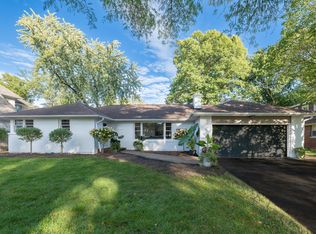 925 Allmen Ave, Hinsdale, IL
