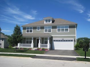 826 Tall Grass Ln, Mundelein, IL 60060