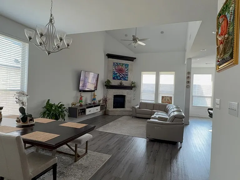 4105 Sequoia St — Photo 11