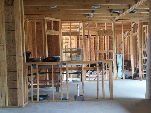 5th image of 6131 Pecan Trail St