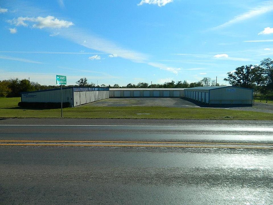 1st image of 600 W Carrington Ave