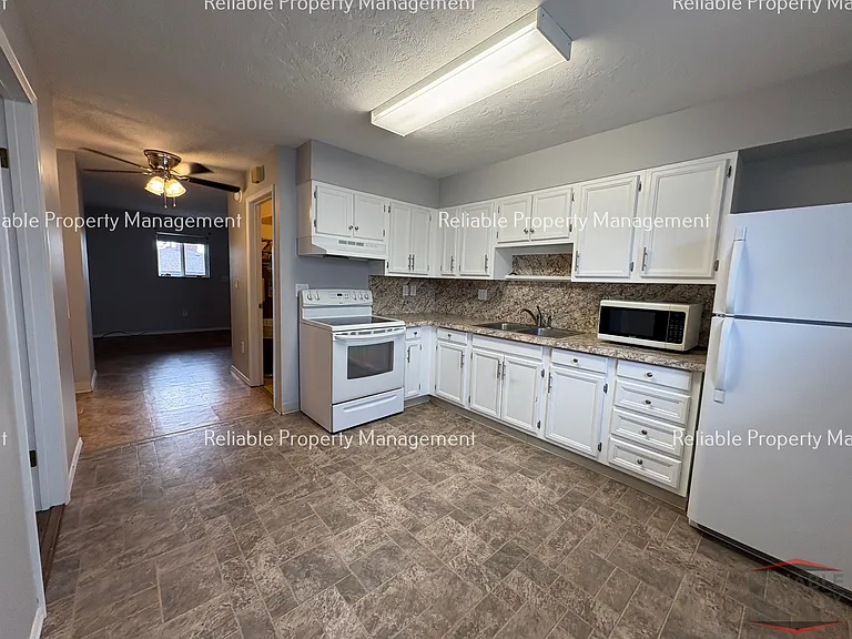 255 E Main St #22 — Photo 13
