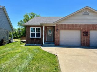99 Regency Pl, Millstadt, IL