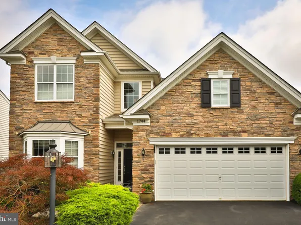 1744 Renaissance Blvd, Morrisville, PA 19067