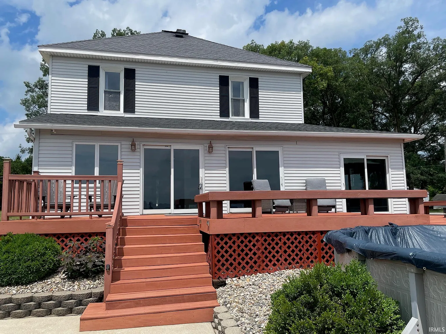 9071 N Shore Dr photo 1