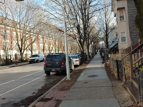 2nd image of 2623 N Southport Ave #Fb1r