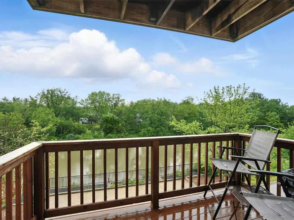 414 W Side Dr, Iowa City, IA 52246