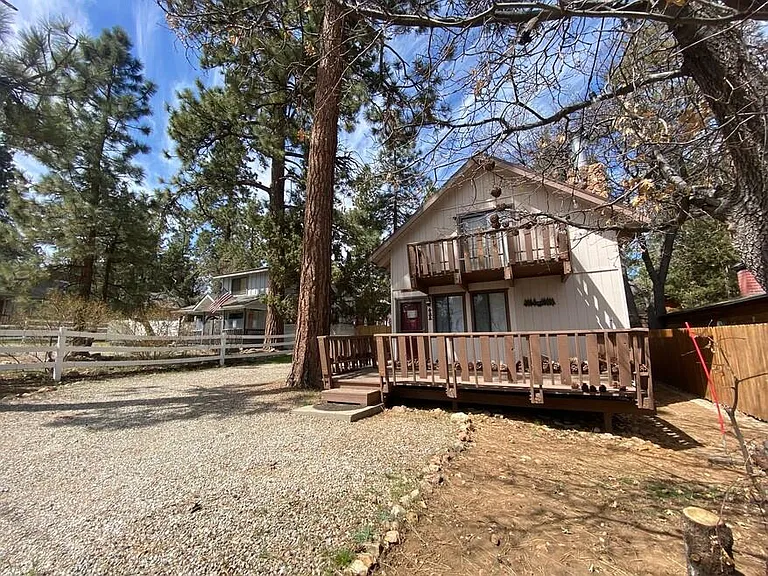422 Riverside Ave — Photo 23