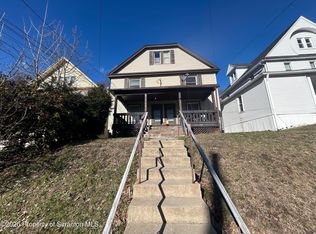 945 Woodlawn St, Scranton, PA 18509