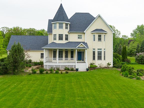 2nd image of 3231 Wismer Ln