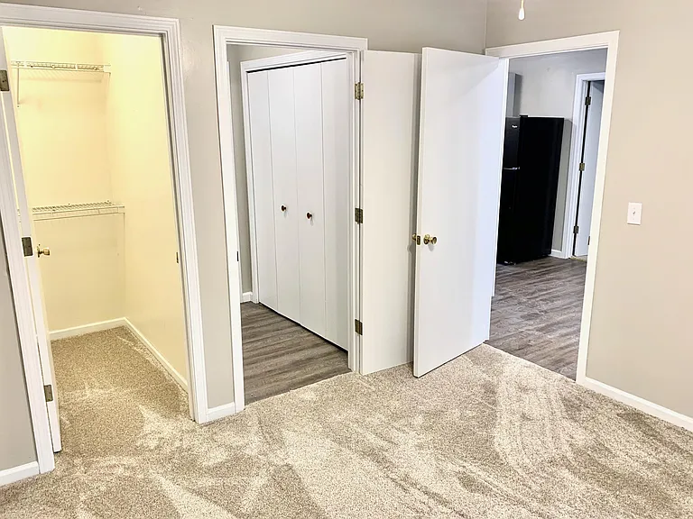 3600 Thornhill Cir W — Photo 11