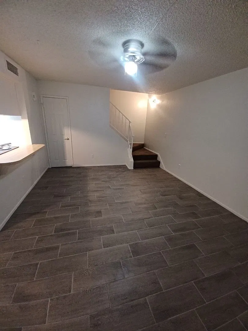 Town House in Hall Craft Villas — Photo 4
