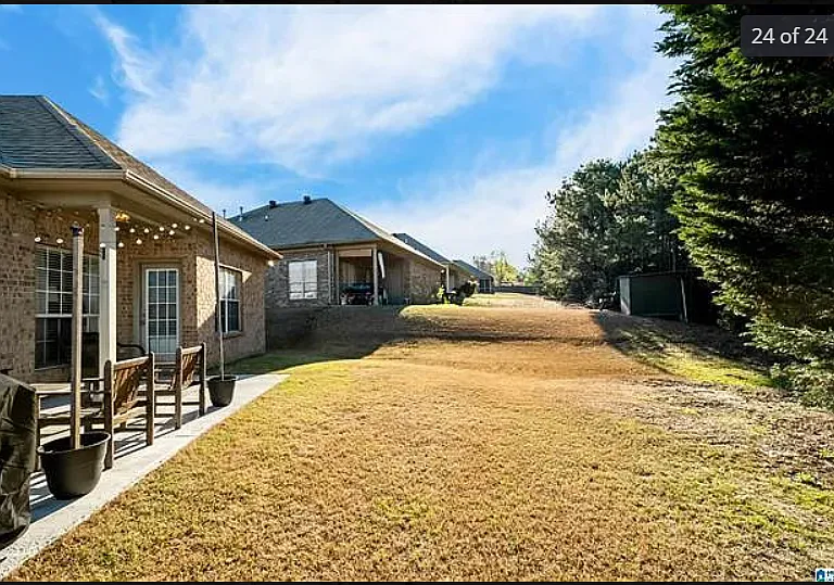 2931 Summit Dr — Photo 23