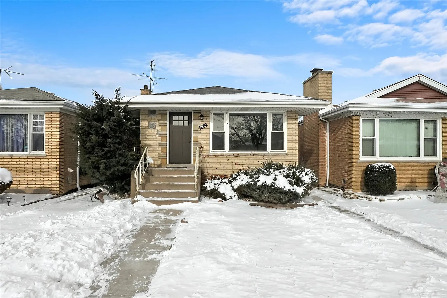 3930 W 84th Pl photo 1
