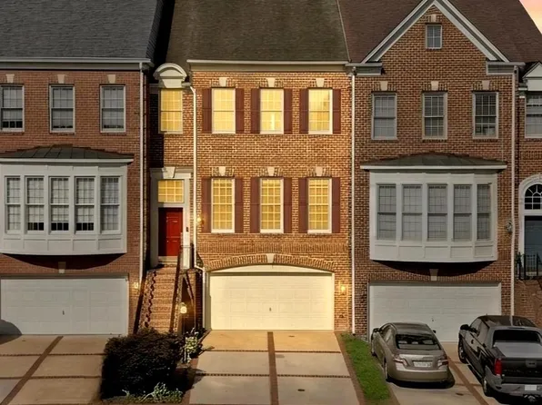 43757 Bent Creek Ter, Leesburg, VA 20176