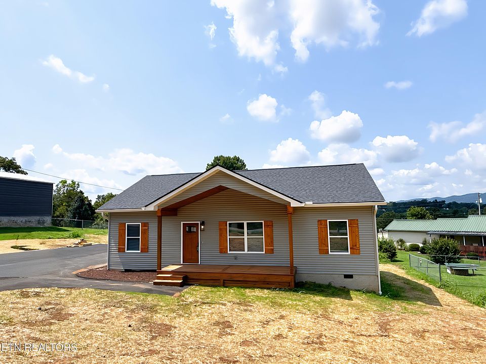 1st image of 460 Glade Springs Rd