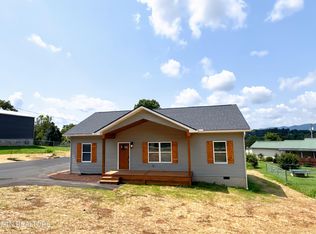 460 Glade Springs Rd, La Follette, TN 37766