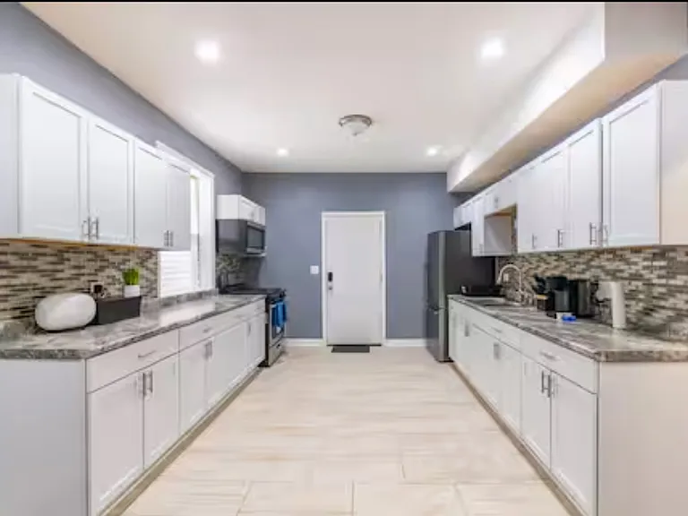 8020 S Harvard Ave #2 — Photo 3