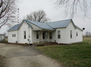 215 W 1st St, Cannelburg, IN