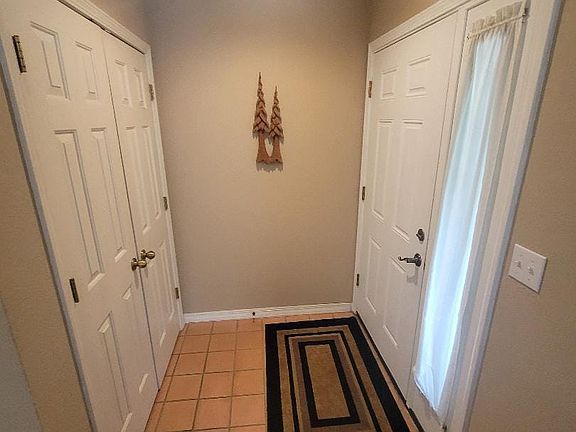 Front Door Foyer & Guest Closet