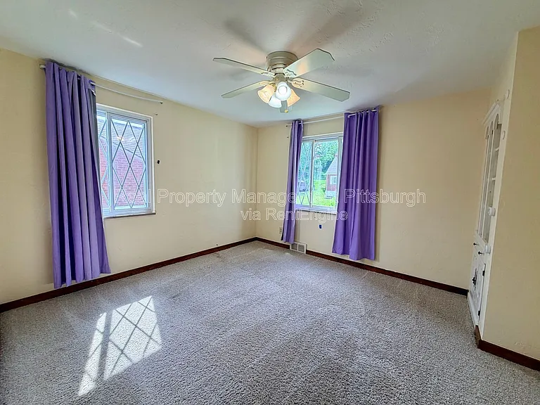 1076 Thornwood Dr — Photo 11