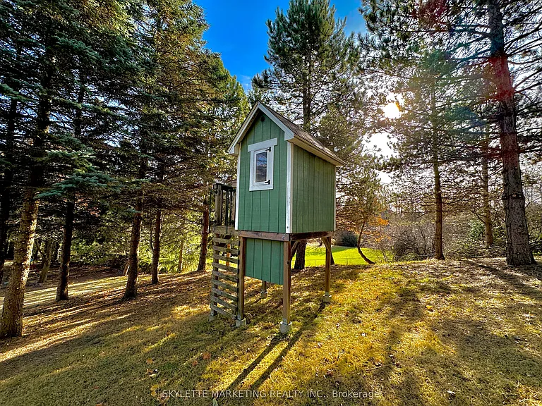 8 Blue Grass Dr — Photo 4