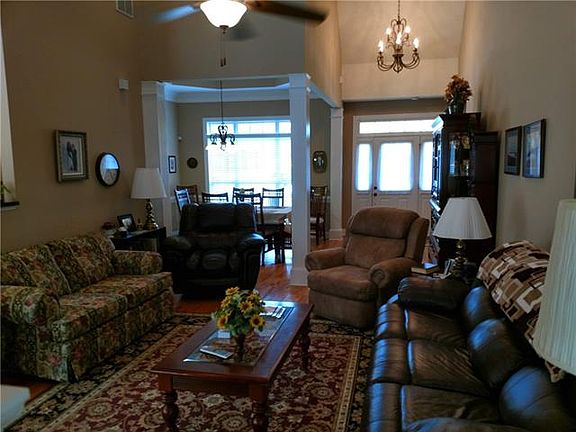 3rd image of 4751 Meadow Lark Ln