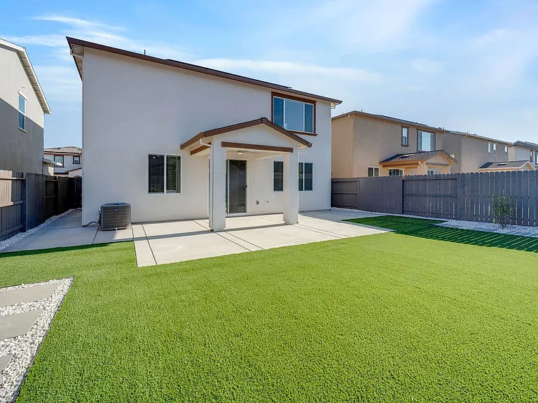 12628 Hereford Ave — Photo 44