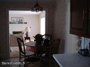 Kitchen Towards Familyroom