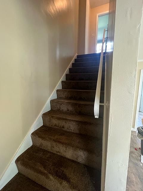 1st image of 551 Universal Ave #551