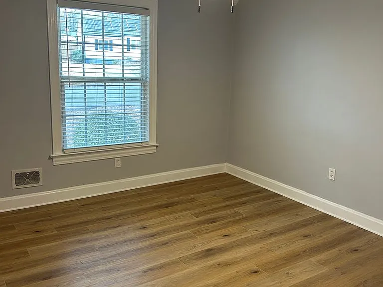 7 Vanderbilt Cir — Photo 13