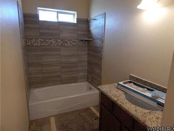 3rd image of 5015 S Jacaranda Pl
