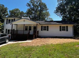 5839 Dolvin Ln, Buford, GA 30518