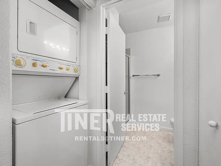 1019 Dornajo Way #108 — Photo 5