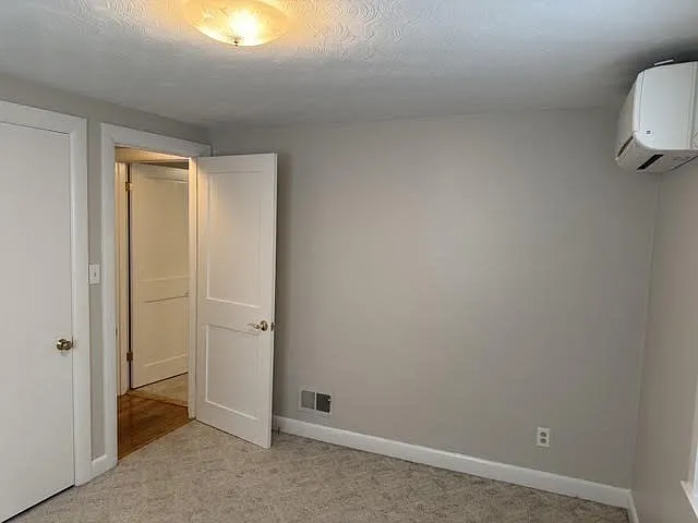 7 Puritan Rd — Photo 17