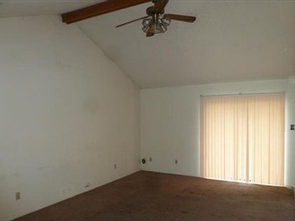 Additional Living Room