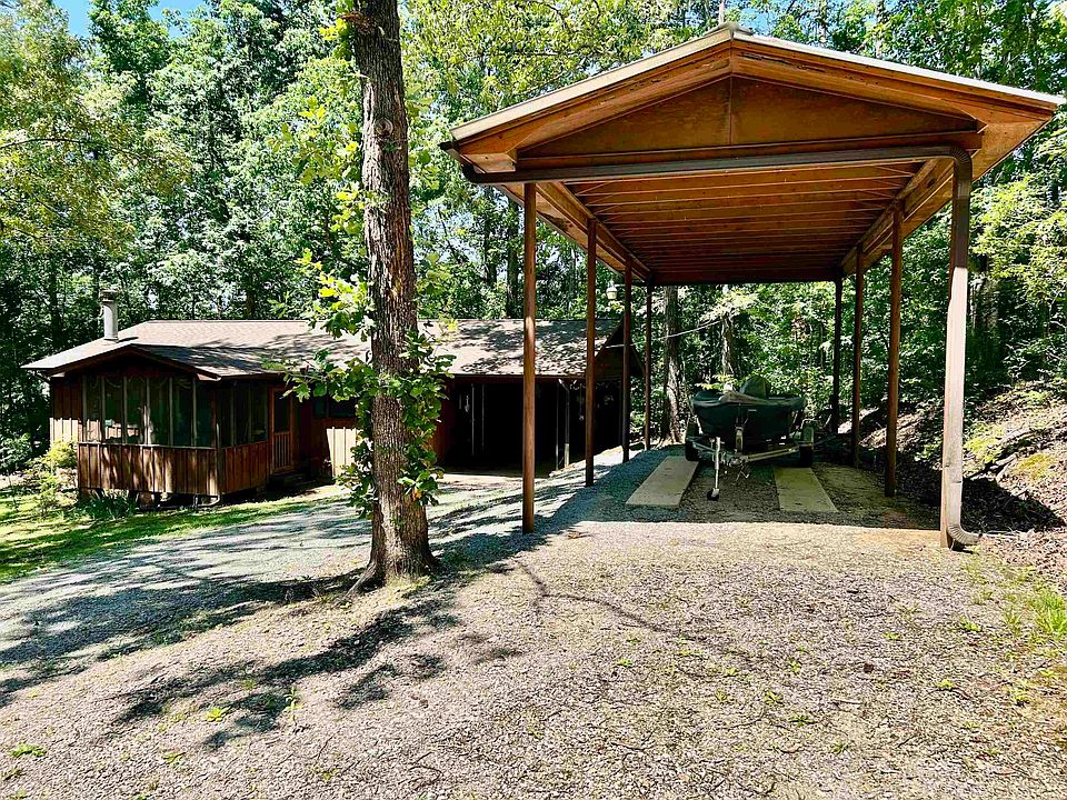 1st image of 10 Pegg Ln