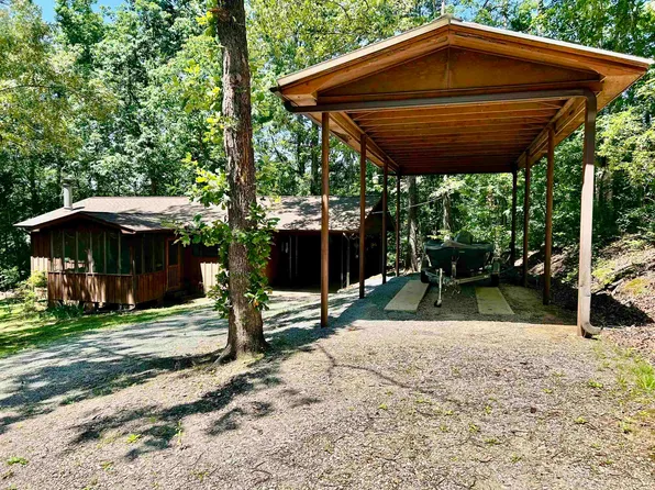 10 Pegg Ln, Counce, TN 38326