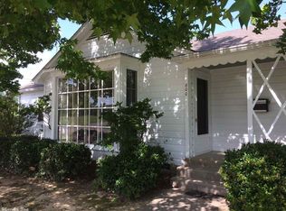 800 Reine St, Mena, AR 71953