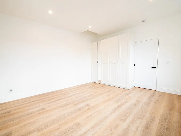 4525 Brown St #2 — Photo 7
