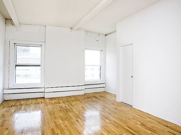 3rd image of 10 Christopher St APT 7B