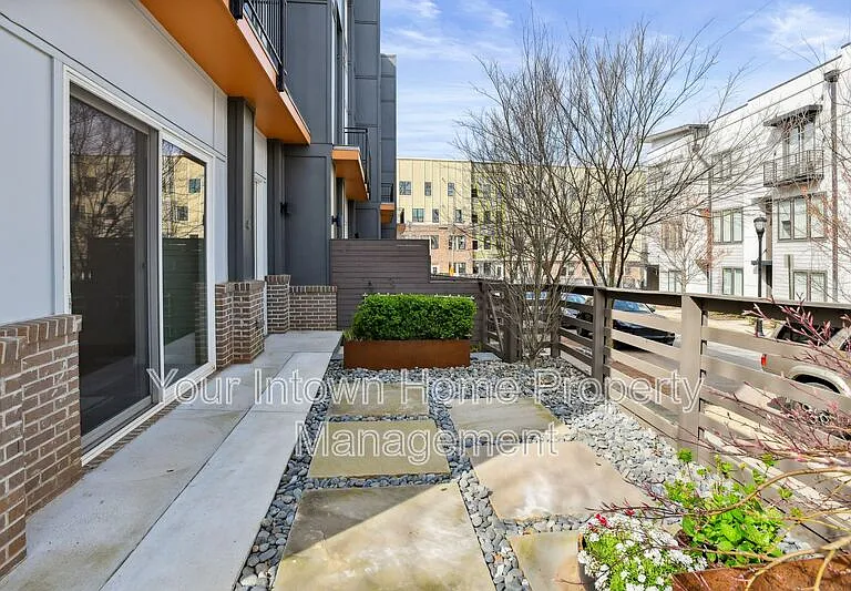 71 Lucy St SE #4 — Photo 41