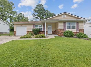 28 Edgemont Rd, Saint Peters, MO 63376