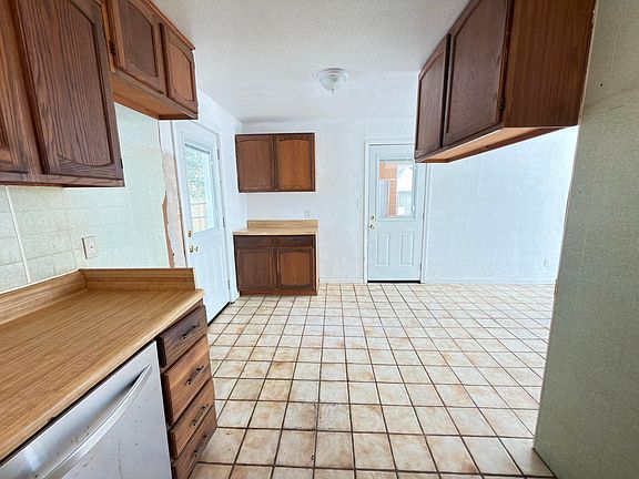 5th image of 21 Ranger St