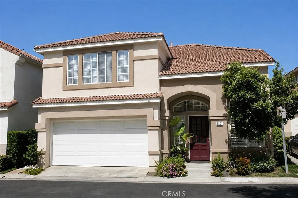 3 bed, 2.5 bath, 1682 sqft, $4,750 — Photo 1