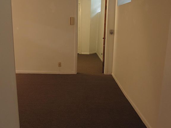 4th image of 2944 S Michigan Ave #G1