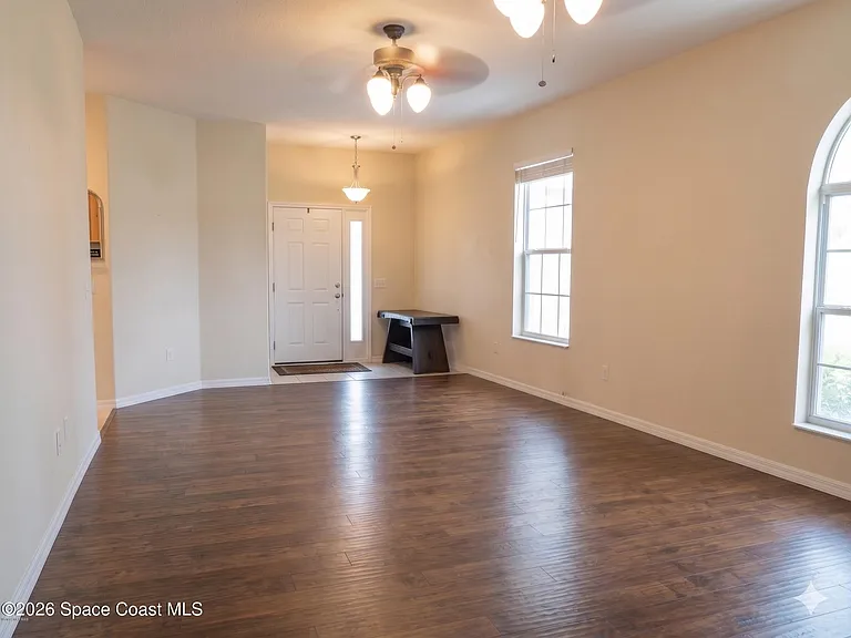 3220 Recco Pl — Photo 5