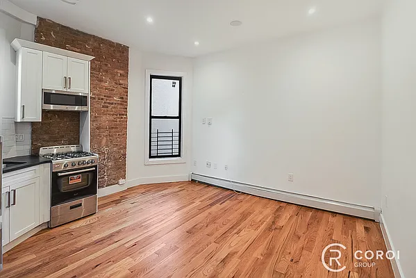 Rented by Coroi Corp | media 7