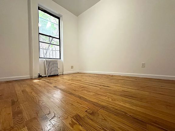 3rd image of 752 9th Ave APT 2R