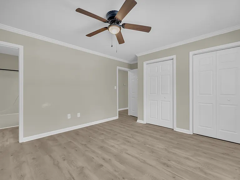 100 Woodstone Dr #7 — Photo 27